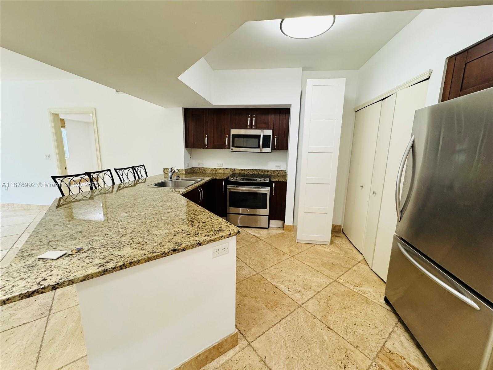 Small Image of 20000 EAST COUNTRY CLUB DR #209, Aventura Number 5