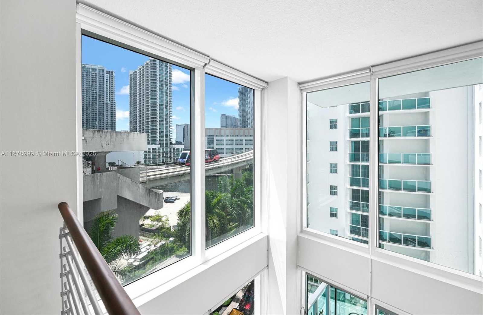Small Image of 41 SOUTH EAST 5TH ST #517, Miami Number 12