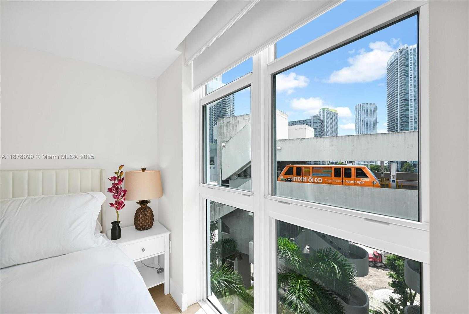 Small Image of 41 SOUTH EAST 5TH ST #517, Miami Number 16