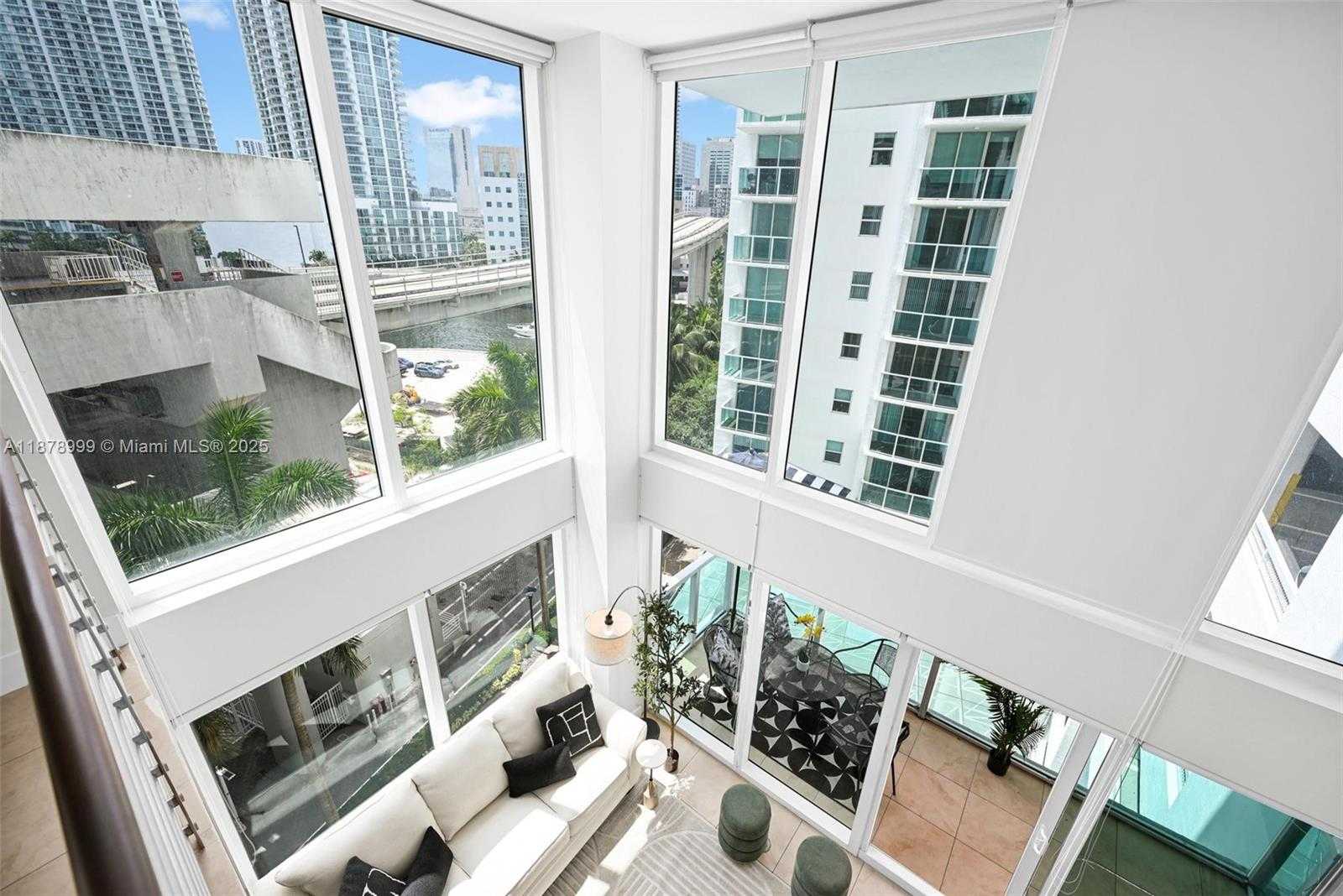 Small Image of 41 SOUTH EAST 5TH ST #517, Miami Number 21