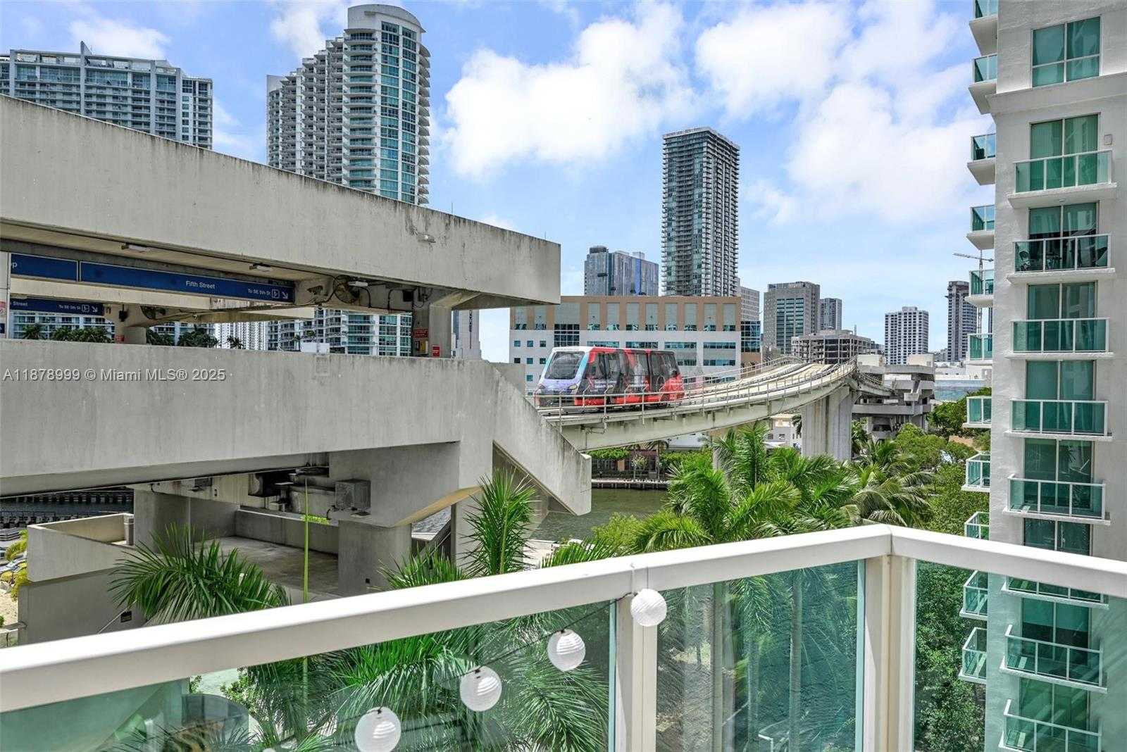 Small Image of 41 SOUTH EAST 5TH ST #517, Miami Number 5