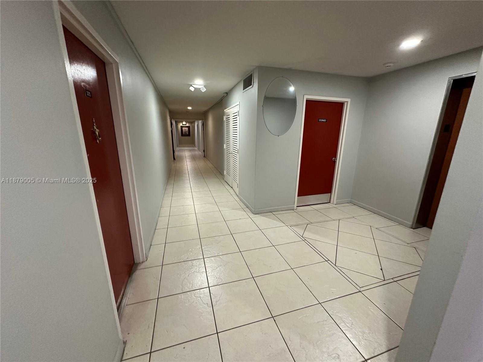 Small Image of 7118 BONITA DR #305, Miami Beach Number 13