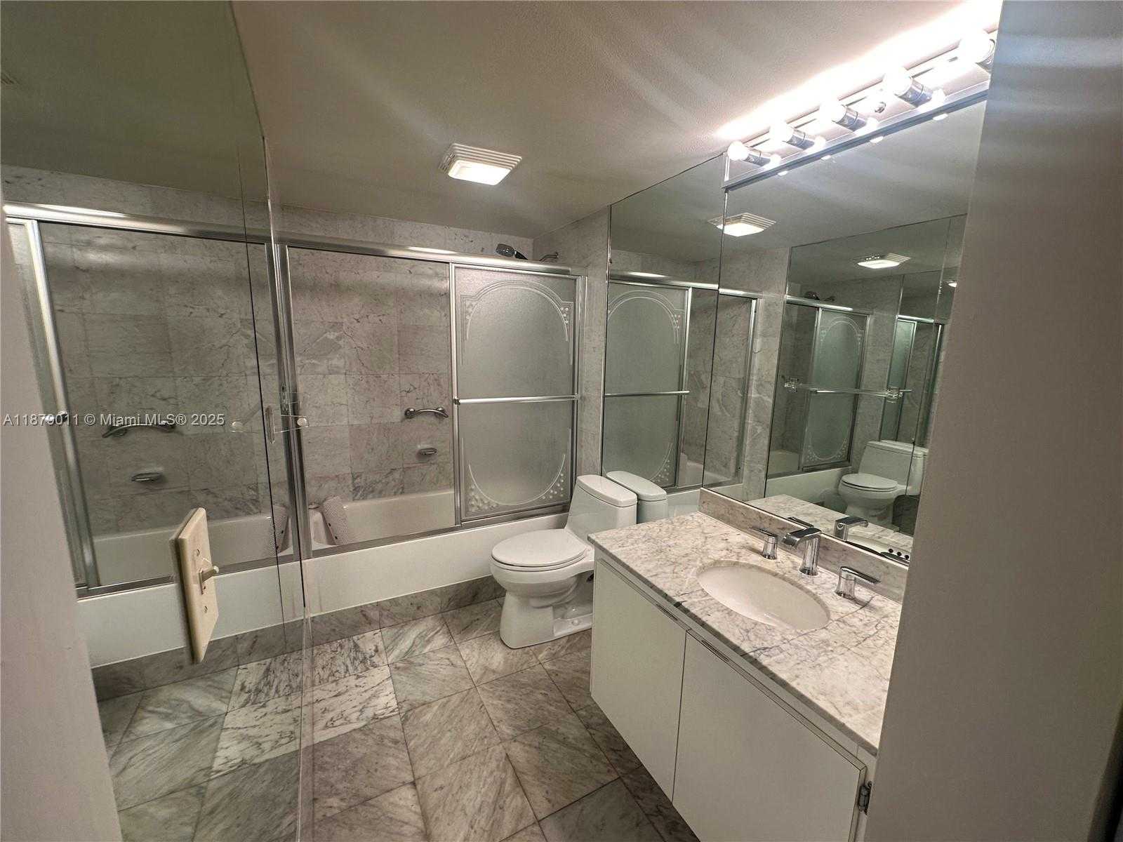 Small Image of 5415 COLLINS AVE #302A, Miami Beach Number 10
