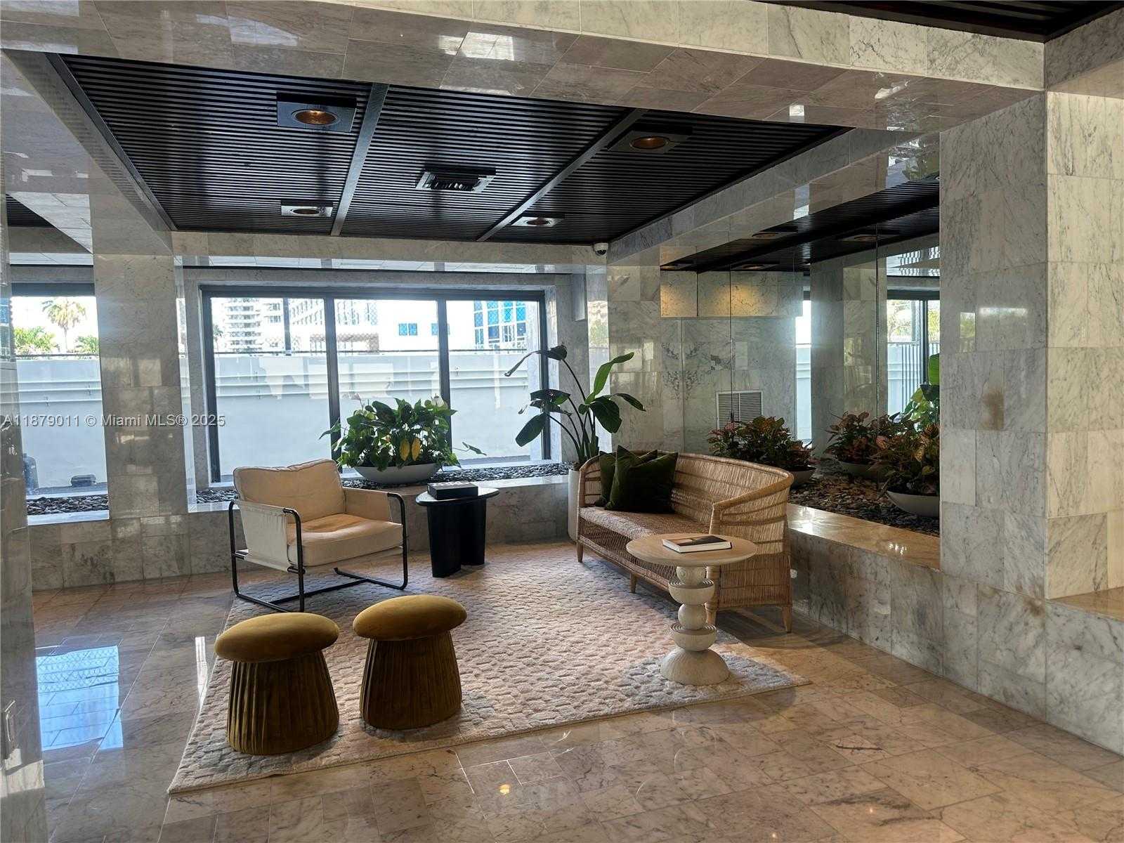 Small Image of 5415 COLLINS AVE #302A, Miami Beach Number 3
