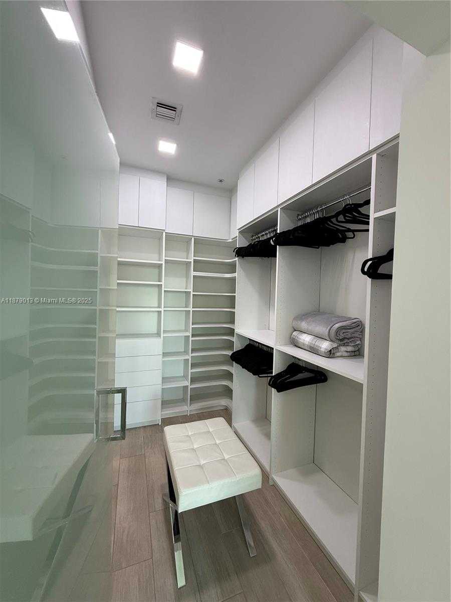 Small Image of 1600 SOUTH WEST 1ST AVE #409, Miami Number 12