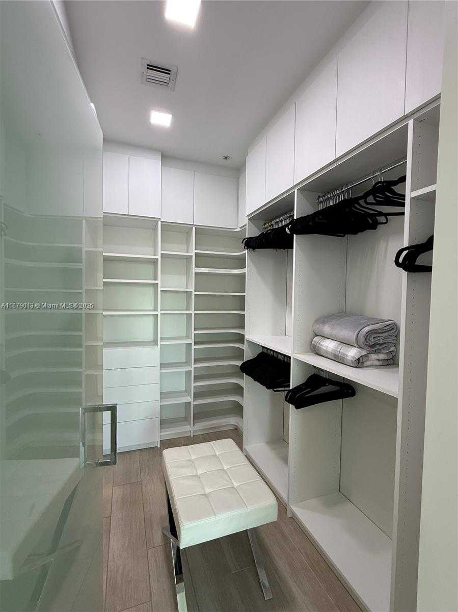 Small Image of 1600 SOUTH WEST 1ST AVE #409, Miami Number 13