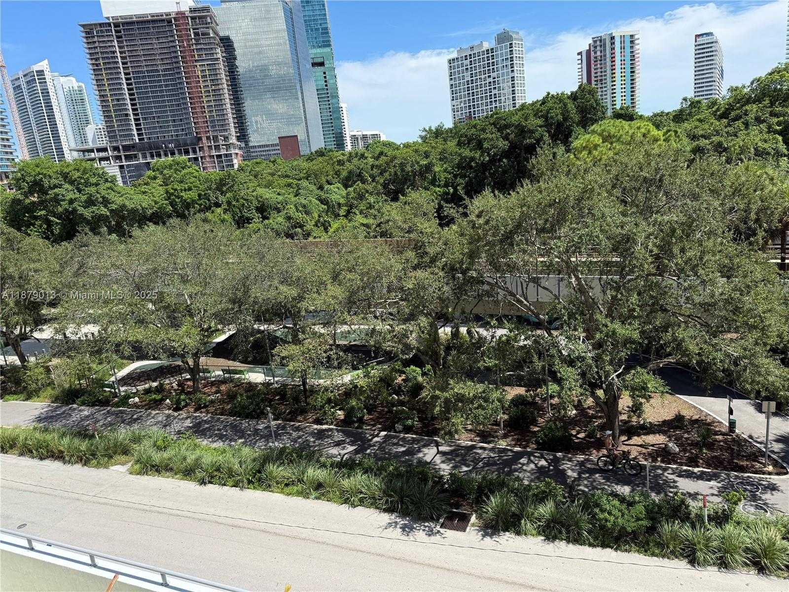 Small Image of 1600 SOUTH WEST 1ST AVE #409, Miami Number 15