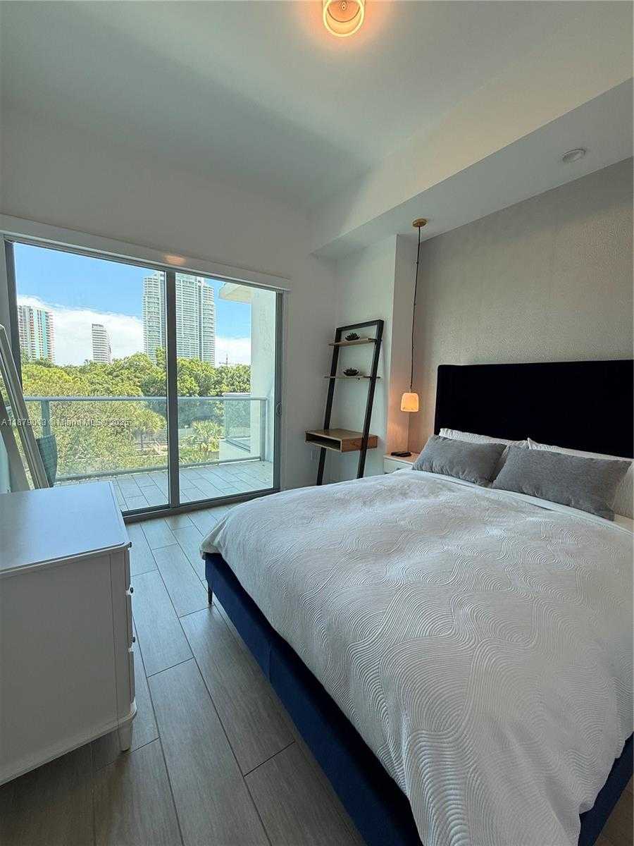 Small Image of 1600 SOUTH WEST 1ST AVE #409, Miami Number 6
