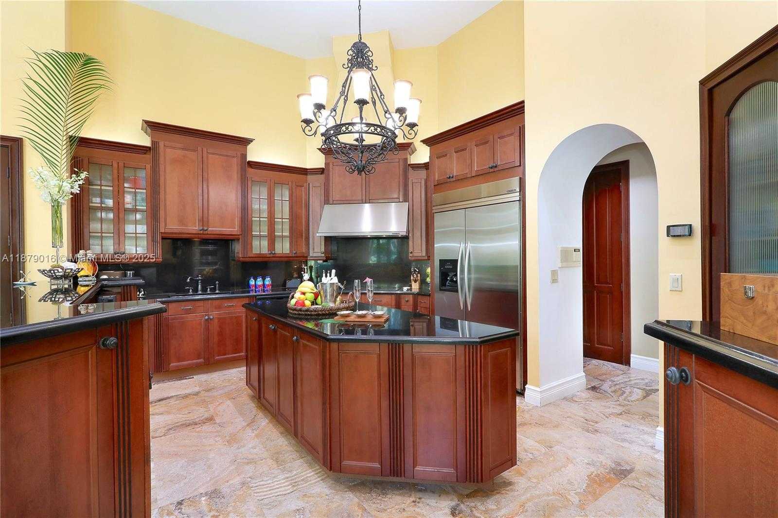 Small Image of 16645 SOUTH WEST 87TH CT, Palmetto Bay Number 3