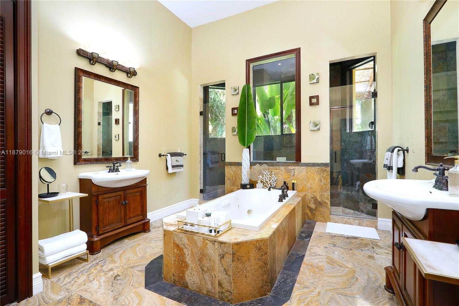 Small Image of 16645 SOUTH WEST 87TH CT, Palmetto Bay Number 8