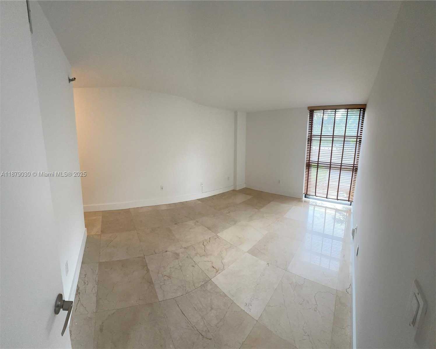Small Image of 2501 BRICKELL AVE #209, Miami Number 4