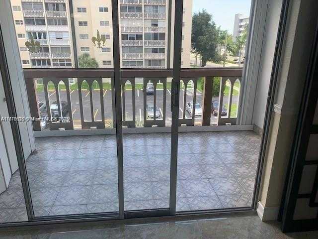 Small Image of 901 NORTH EAST 14TH AVE #407, Hallandale Beach Number 18
