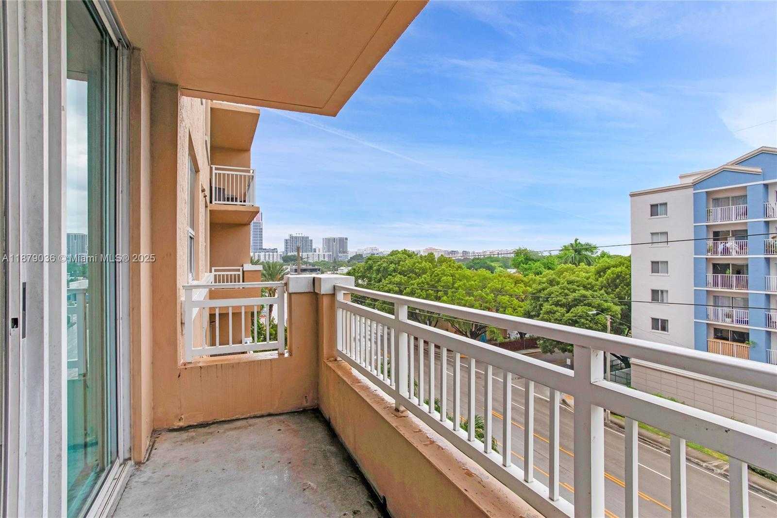 Small Image of 2665 SOUTH WEST 37TH AVE #512, Miami Number 9
