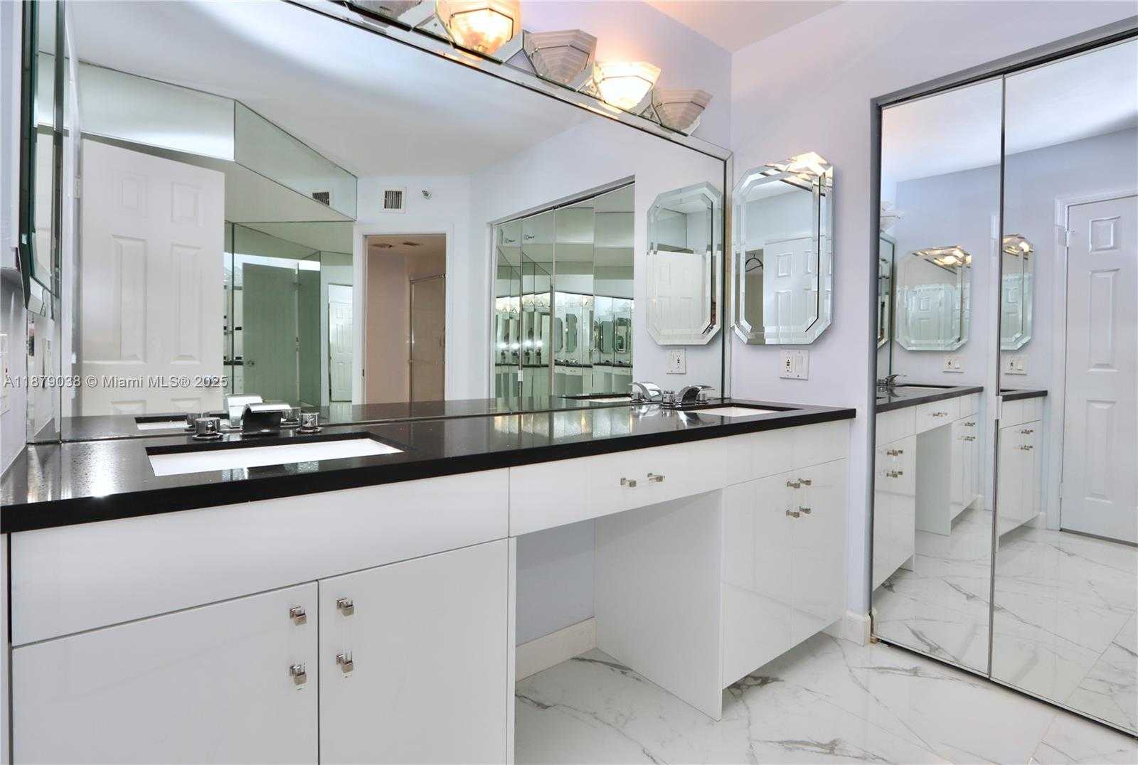 Small Image of 3530 MYSTIC POINTE DR #2510, Aventura Number 14