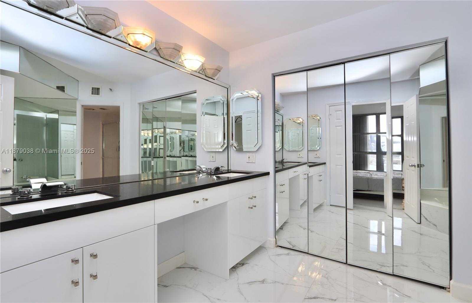 Small Image of 3530 MYSTIC POINTE DR #2510, Aventura Number 15