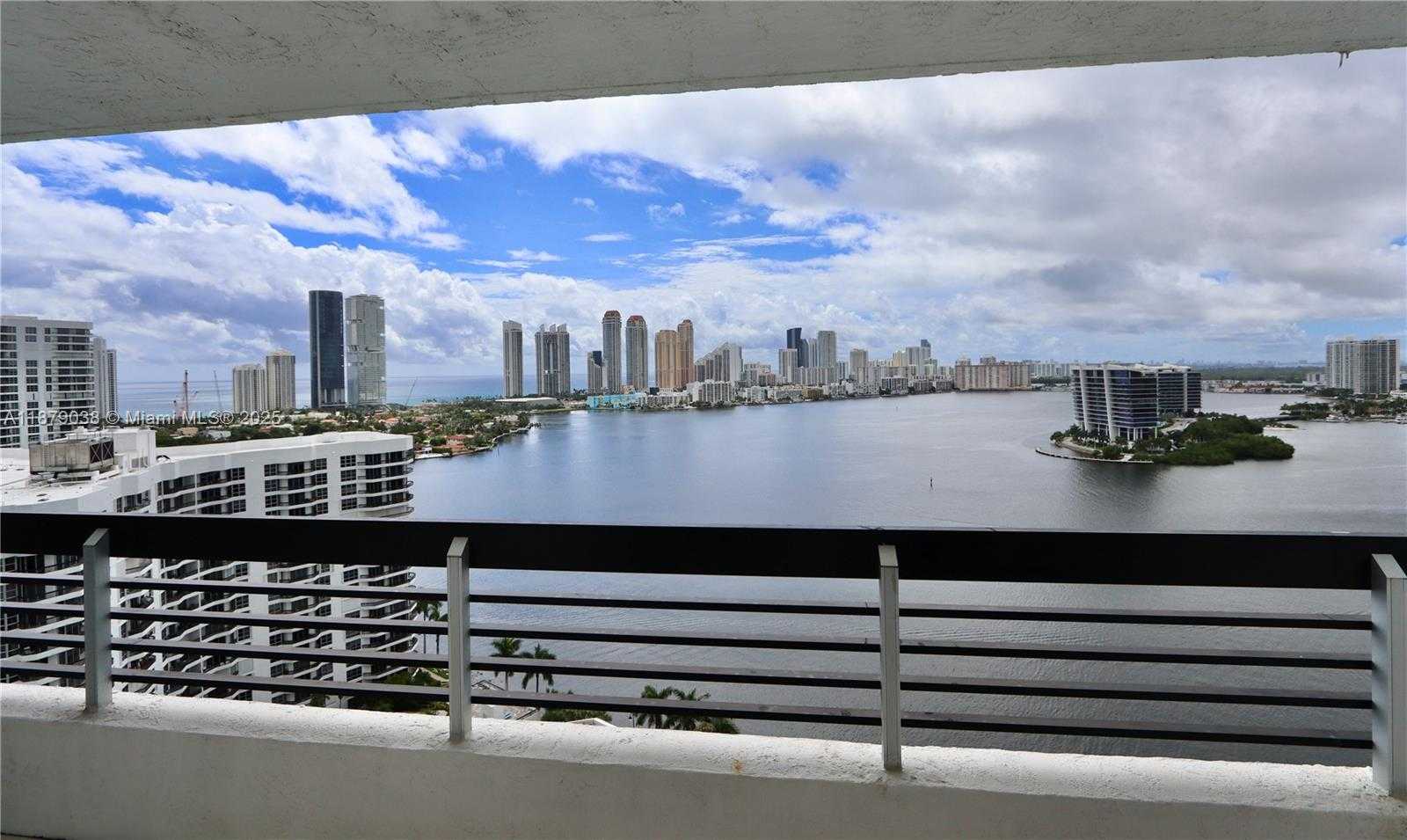 Small Image of 3530 MYSTIC POINTE DR #2510, Aventura Number 23