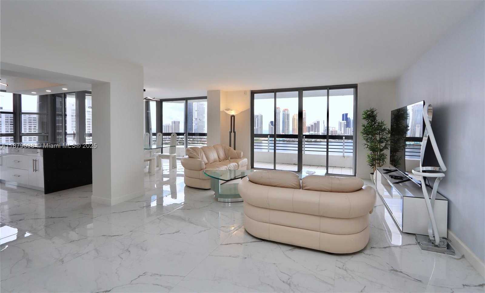 Small Image of 3530 MYSTIC POINTE DR #2510, Aventura Number 7