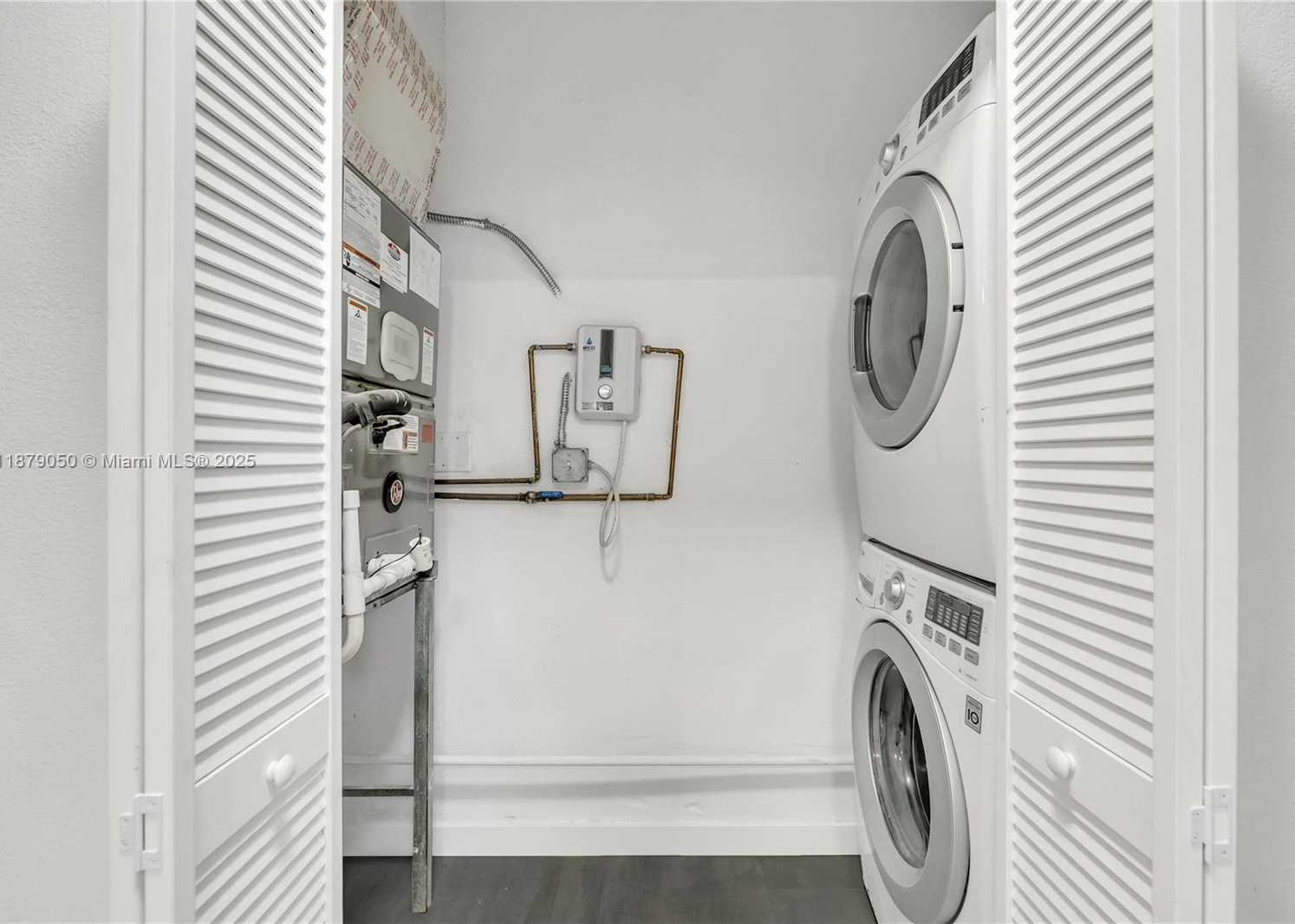Small Image of 13415 NORTH WEST 22ND AVE, Miami Number 15