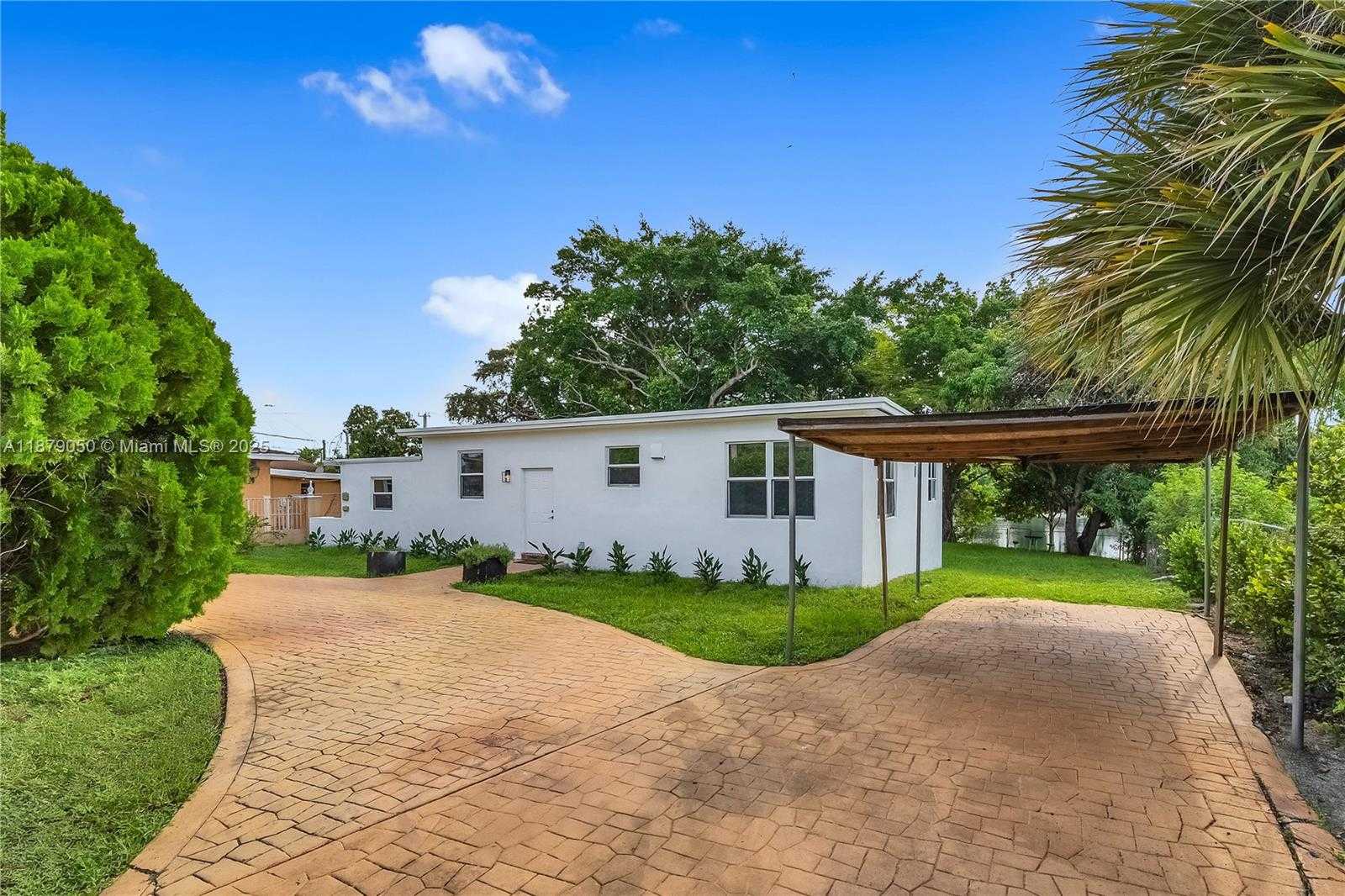 Small Image of 13415 NORTH WEST 22ND AVE, Miami Number 3