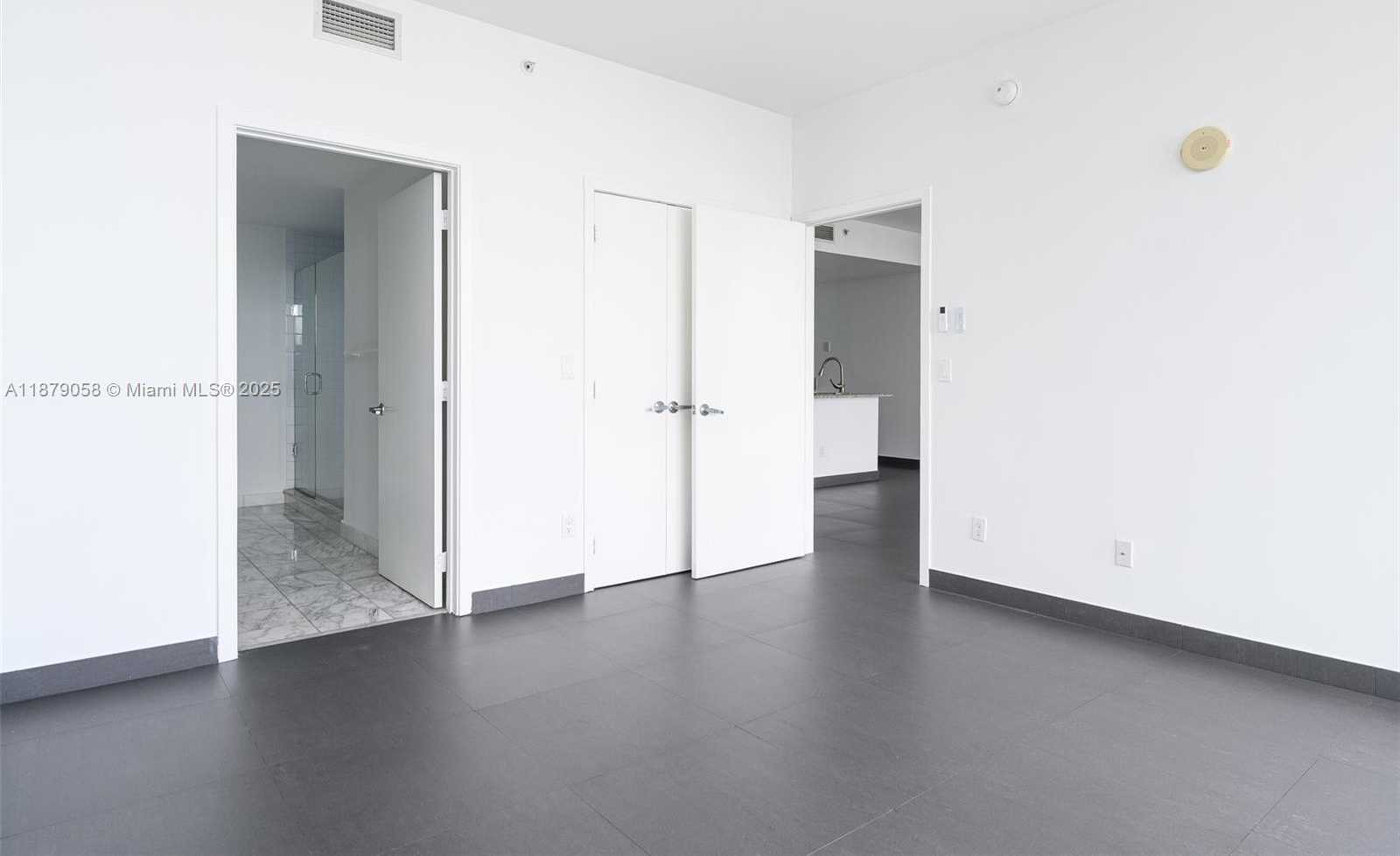 Small Image of 888 BISCAYNE BLVD #3406, Miami Number 12