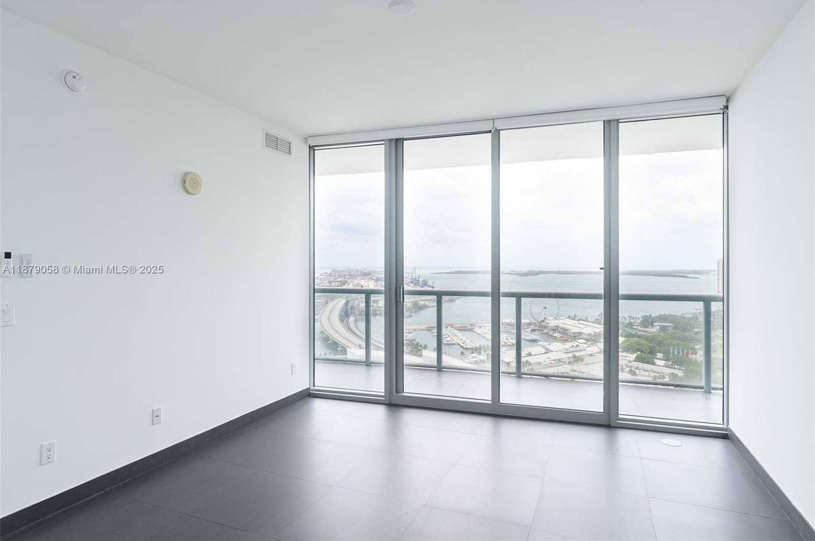 Small Image of 888 BISCAYNE BLVD #3406, Miami Number 21