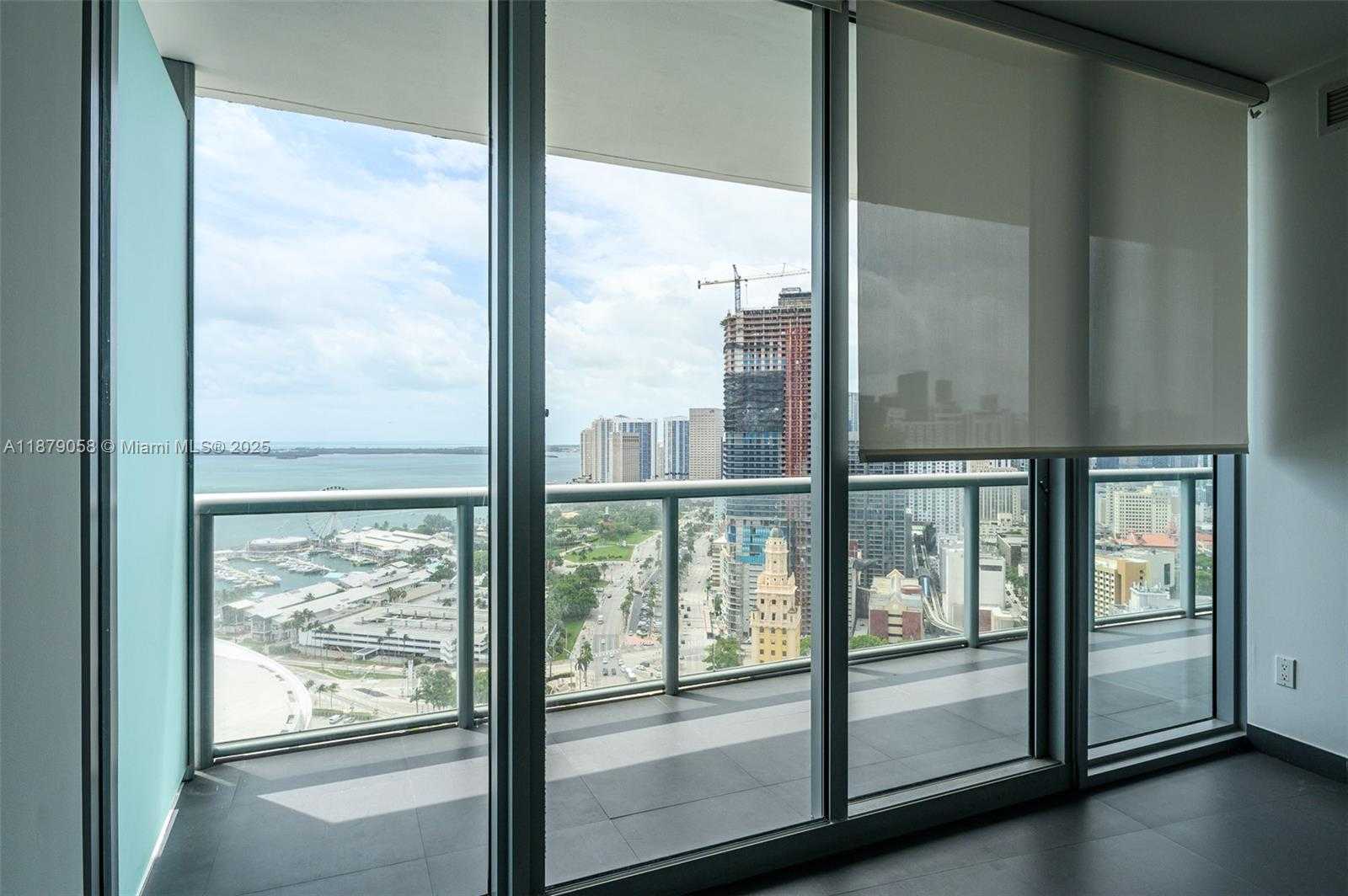 Small Image of 888 BISCAYNE BLVD #3406, Miami Number 22