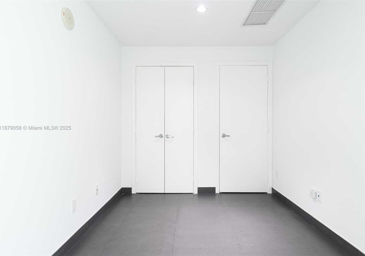 Small Image of 888 BISCAYNE BLVD #3406, Miami Number 25