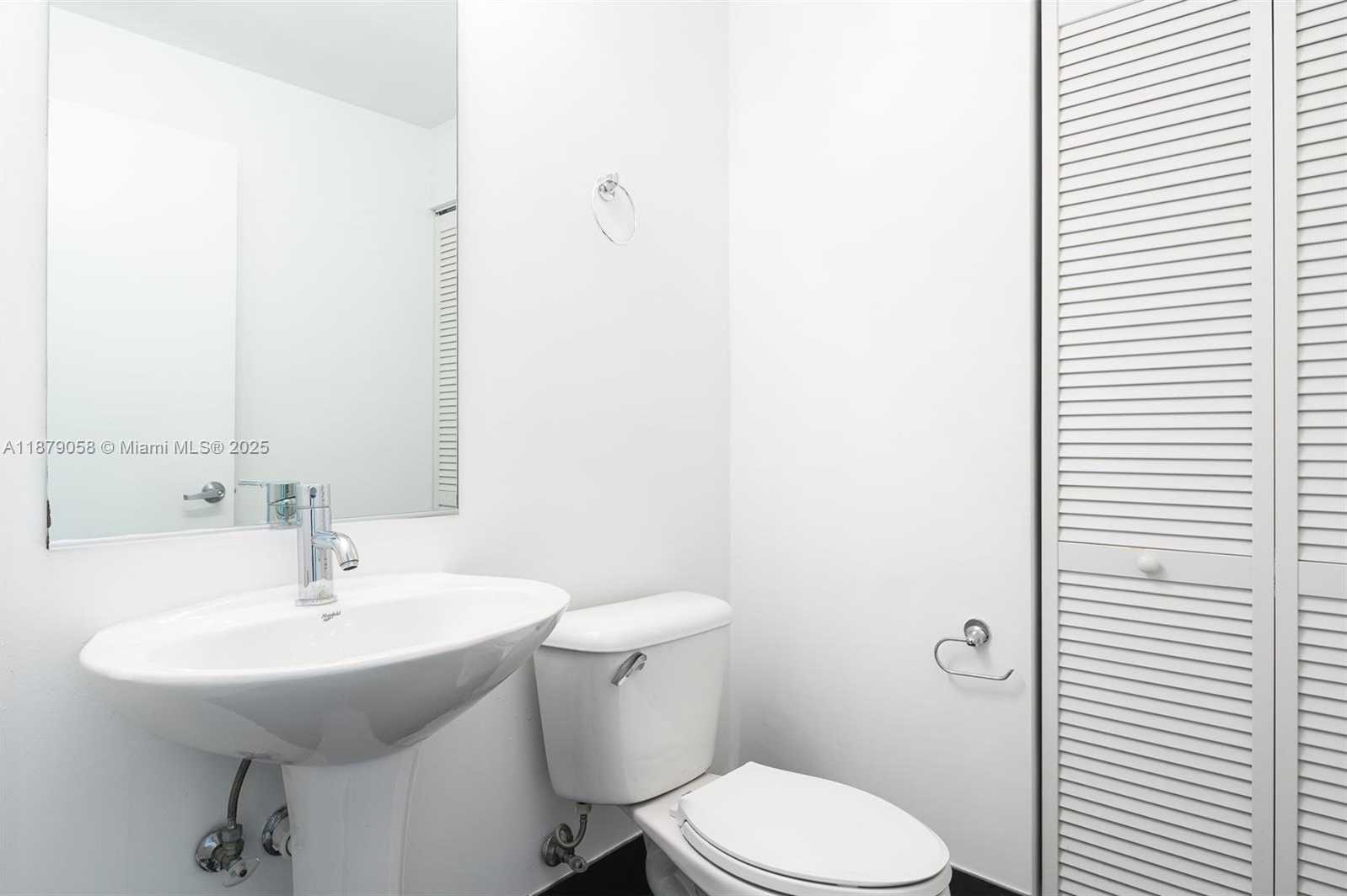 Small Image of 888 BISCAYNE BLVD #3406, Miami Number 26