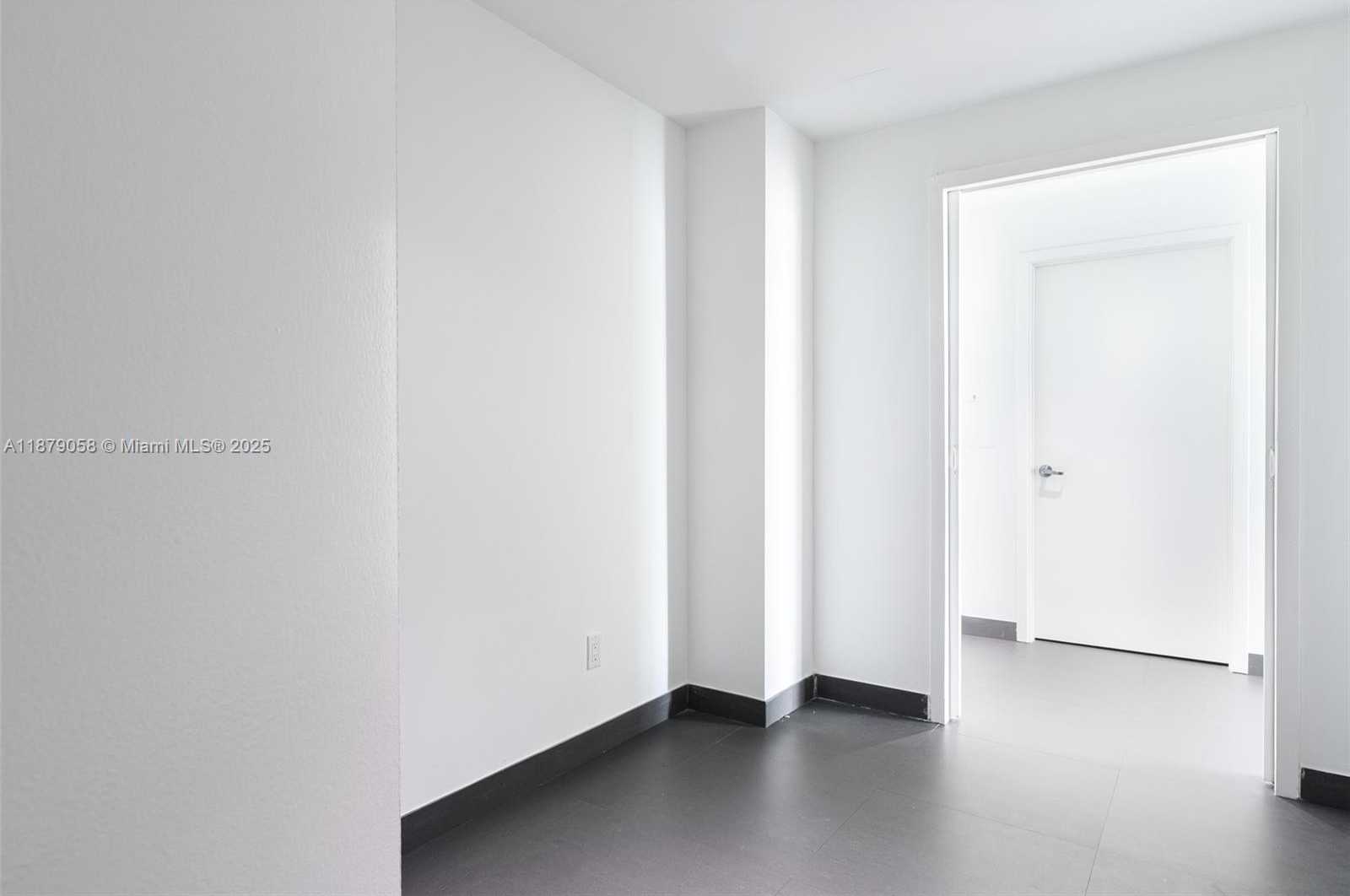 Small Image of 888 BISCAYNE BLVD #3406, Miami Number 28