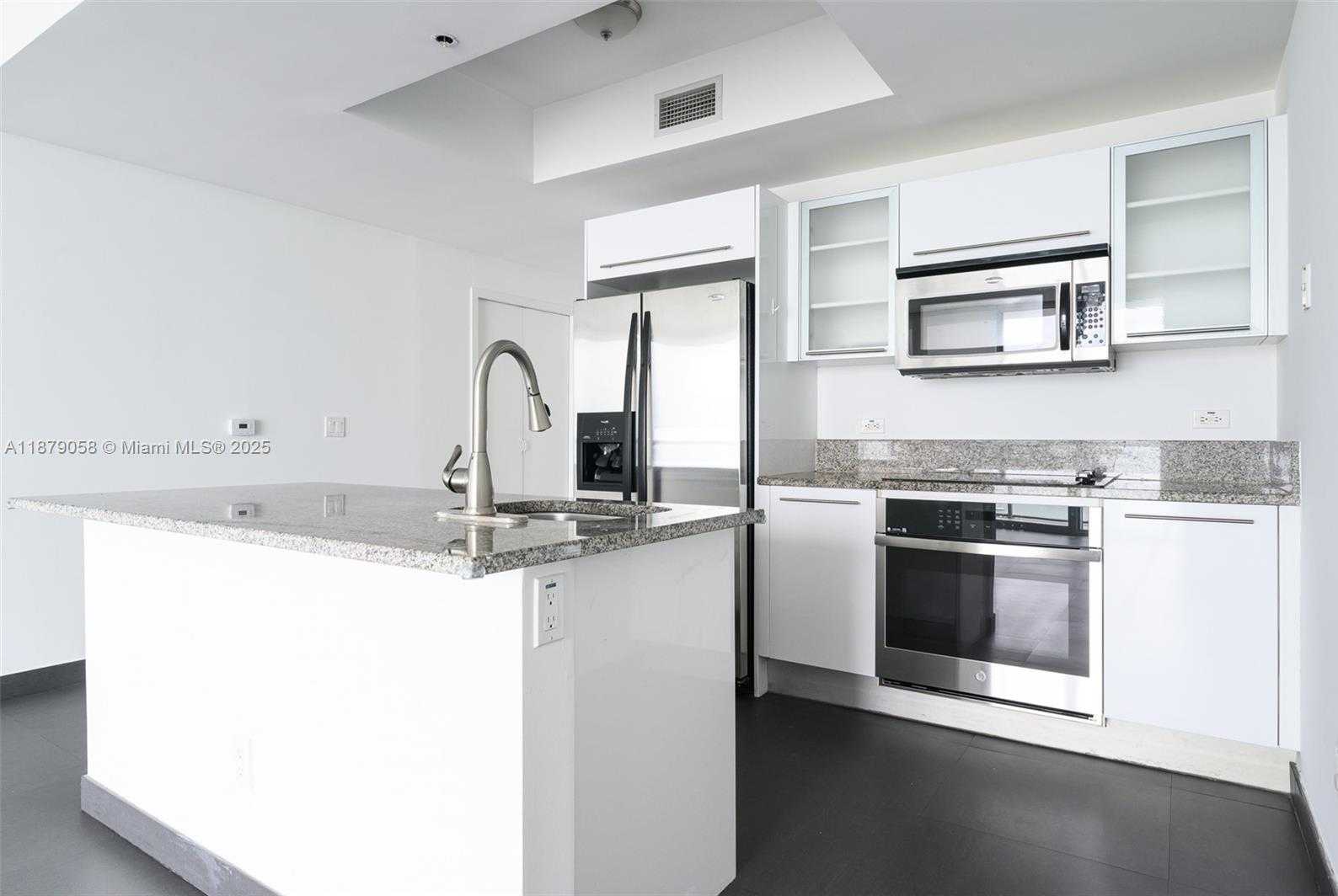 Small Image of 888 BISCAYNE BLVD #3406, Miami Number 3