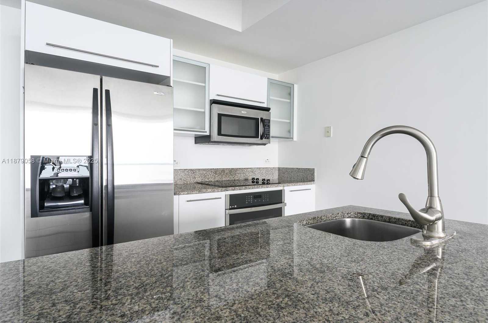 Small Image of 888 BISCAYNE BLVD #3406, Miami Number 5