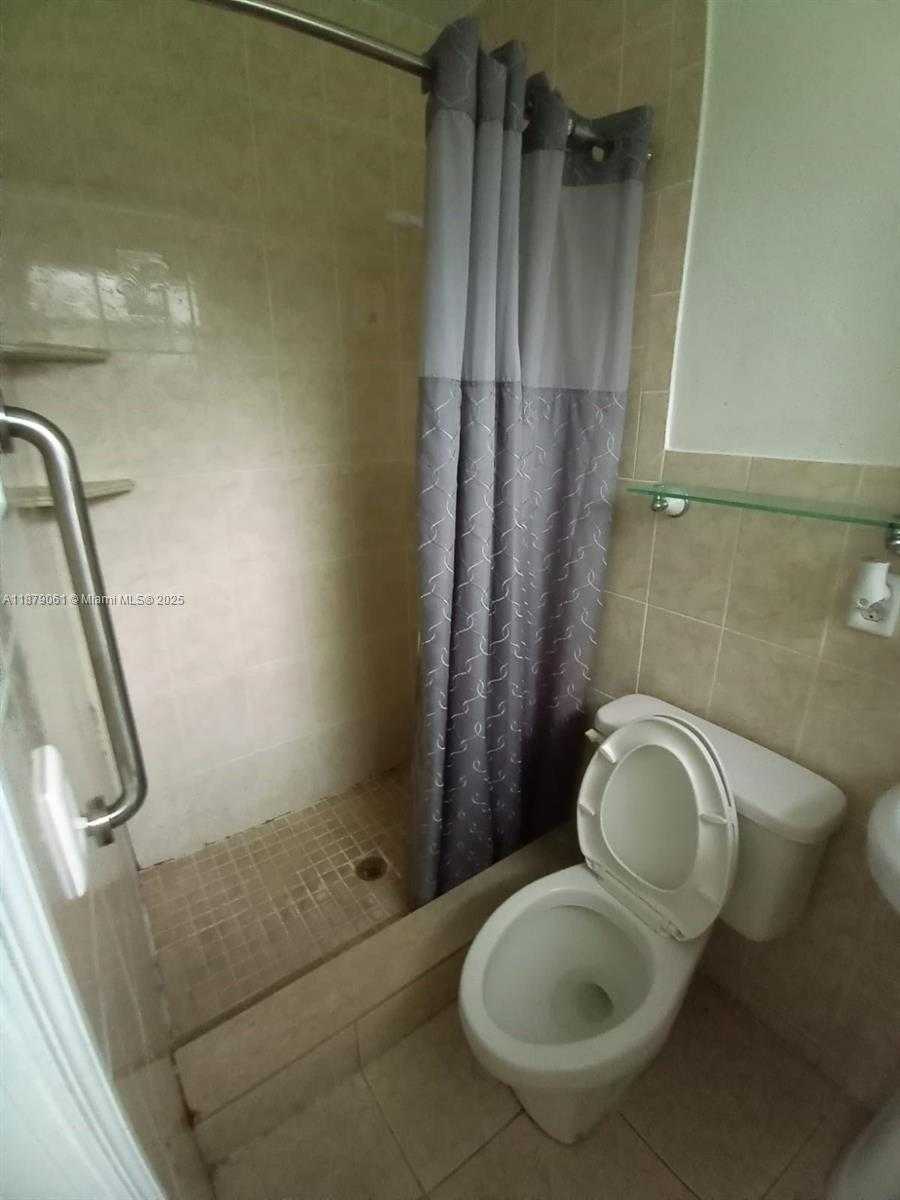 Small Image of 6871 SOUTH WEST 18TH CT, North Lauderdale Number 11