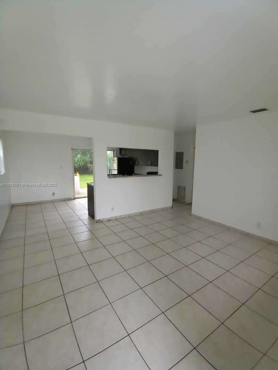 Small Image of 6871 SOUTH WEST 18TH CT, North Lauderdale Number 3