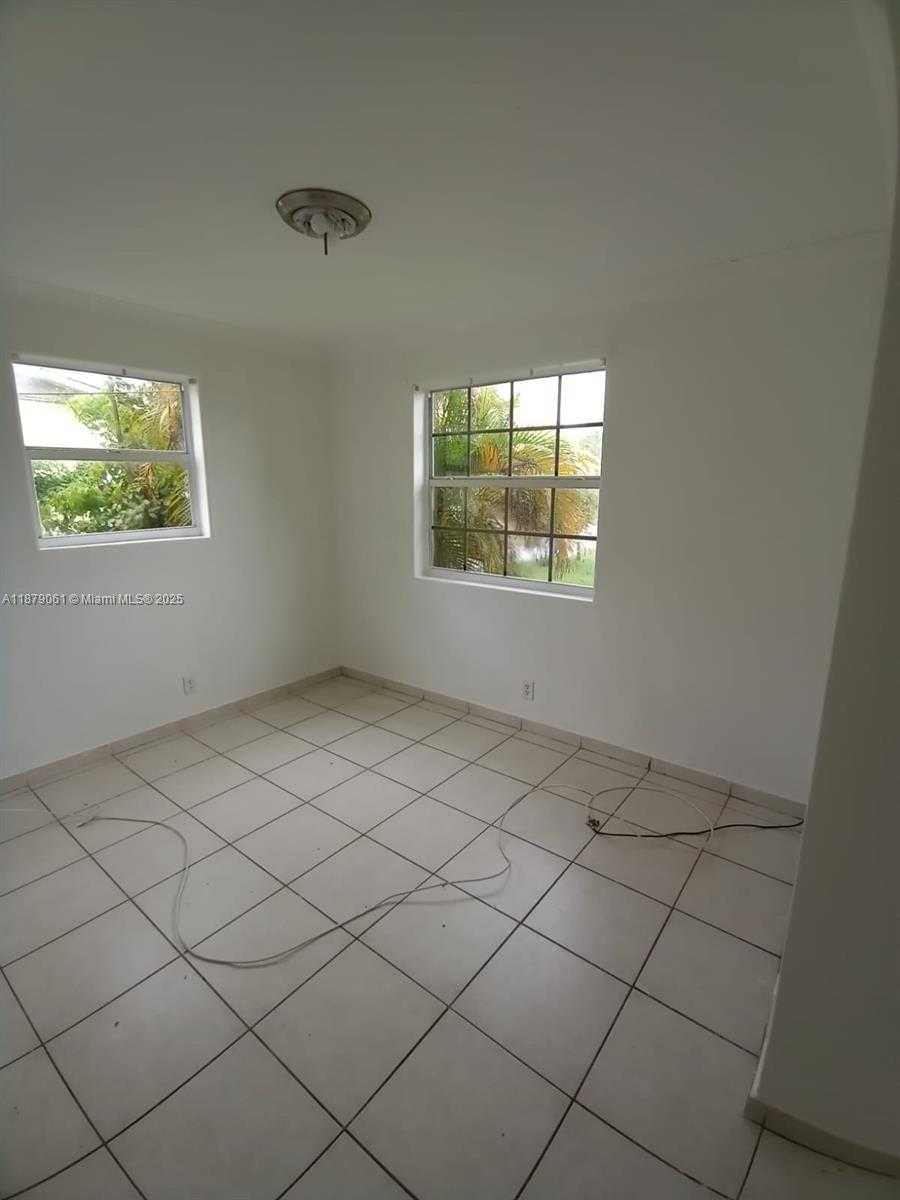 Small Image of 6871 SOUTH WEST 18TH CT, North Lauderdale Number 7