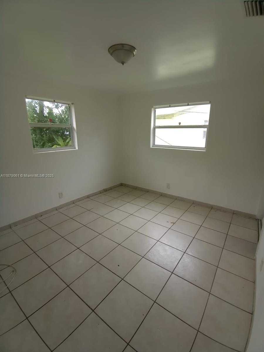 Small Image of 6871 SOUTH WEST 18TH CT, North Lauderdale Number 8