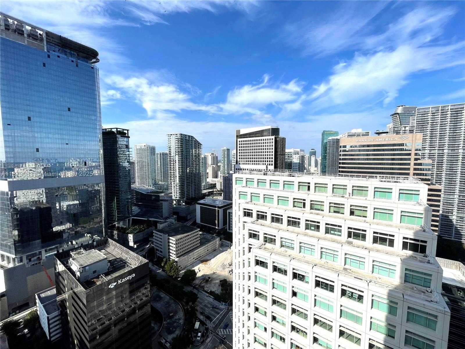 Small Image of 950 BRICKELL BAY DR #3902, Miami Number 14