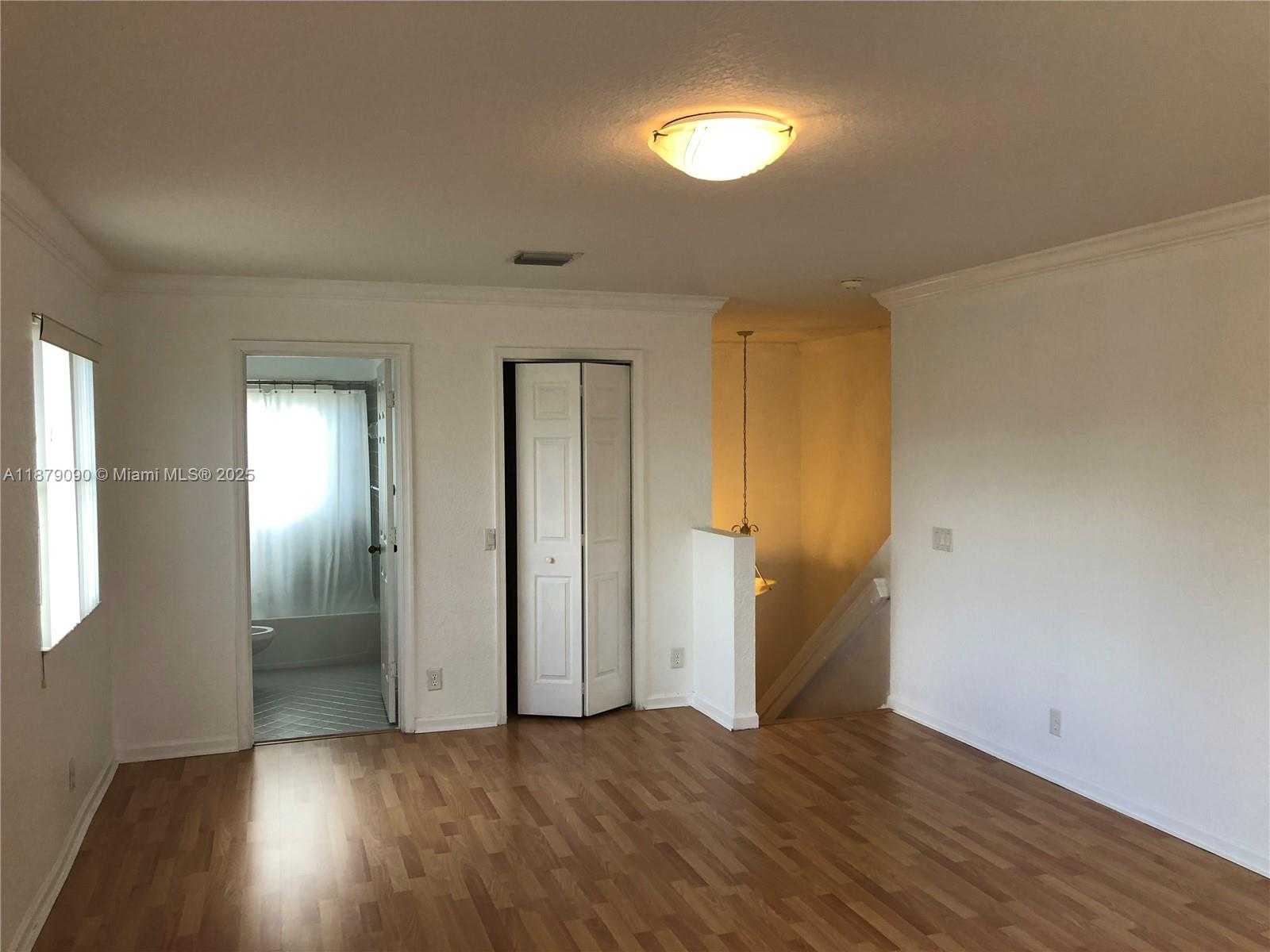 Small Image of 693 LIVE OAK LN, Weston Number 14