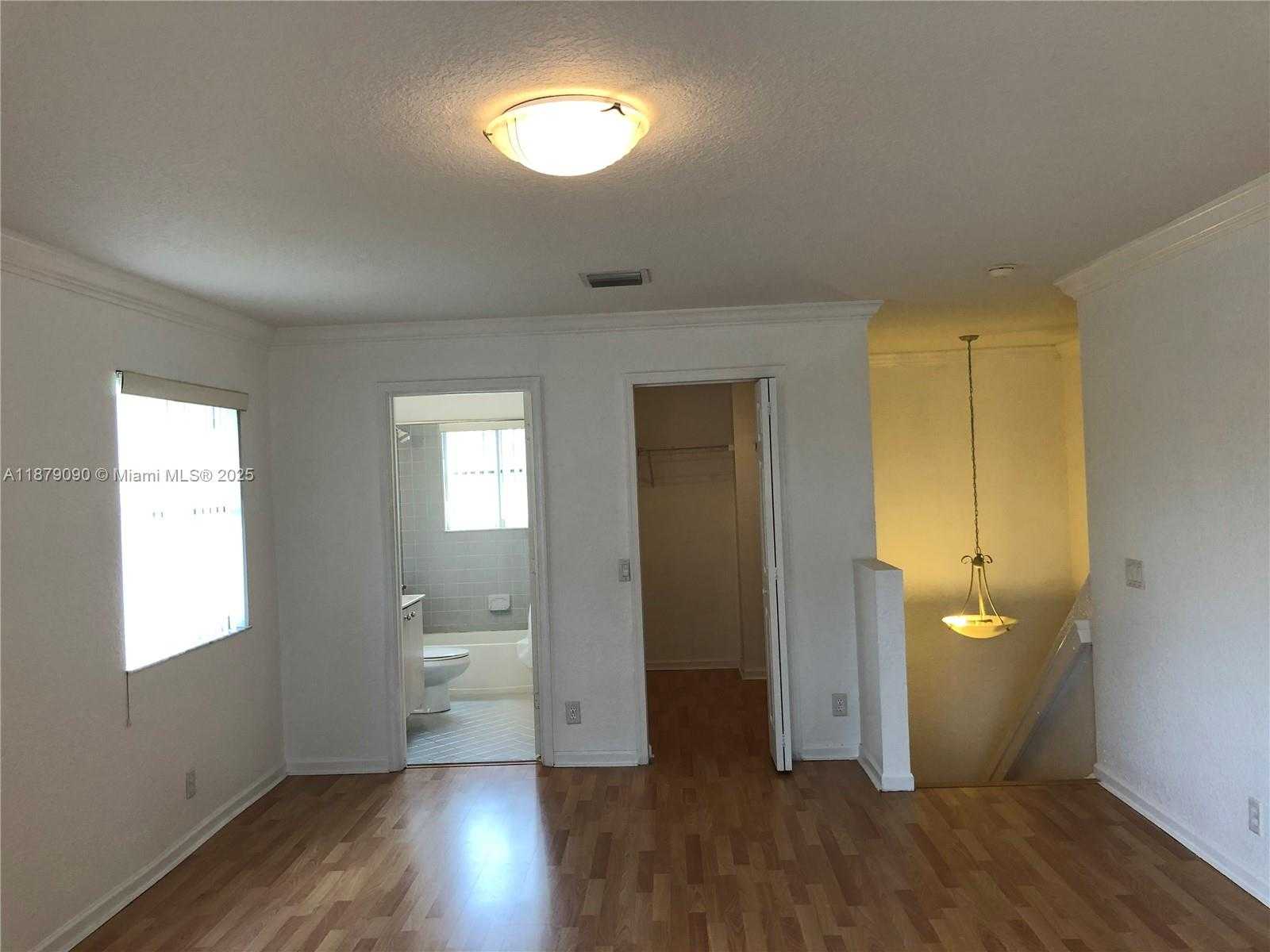 Small Image of 693 LIVE OAK LN, Weston Number 15