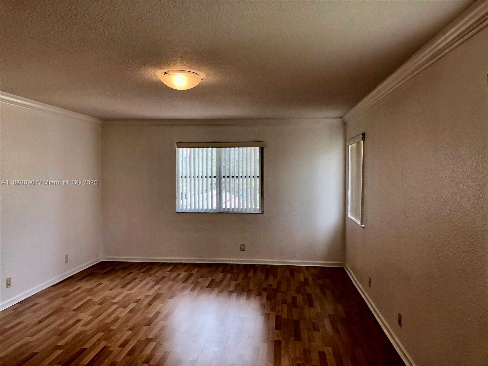 Small Image of 693 LIVE OAK LN, Weston Number 23