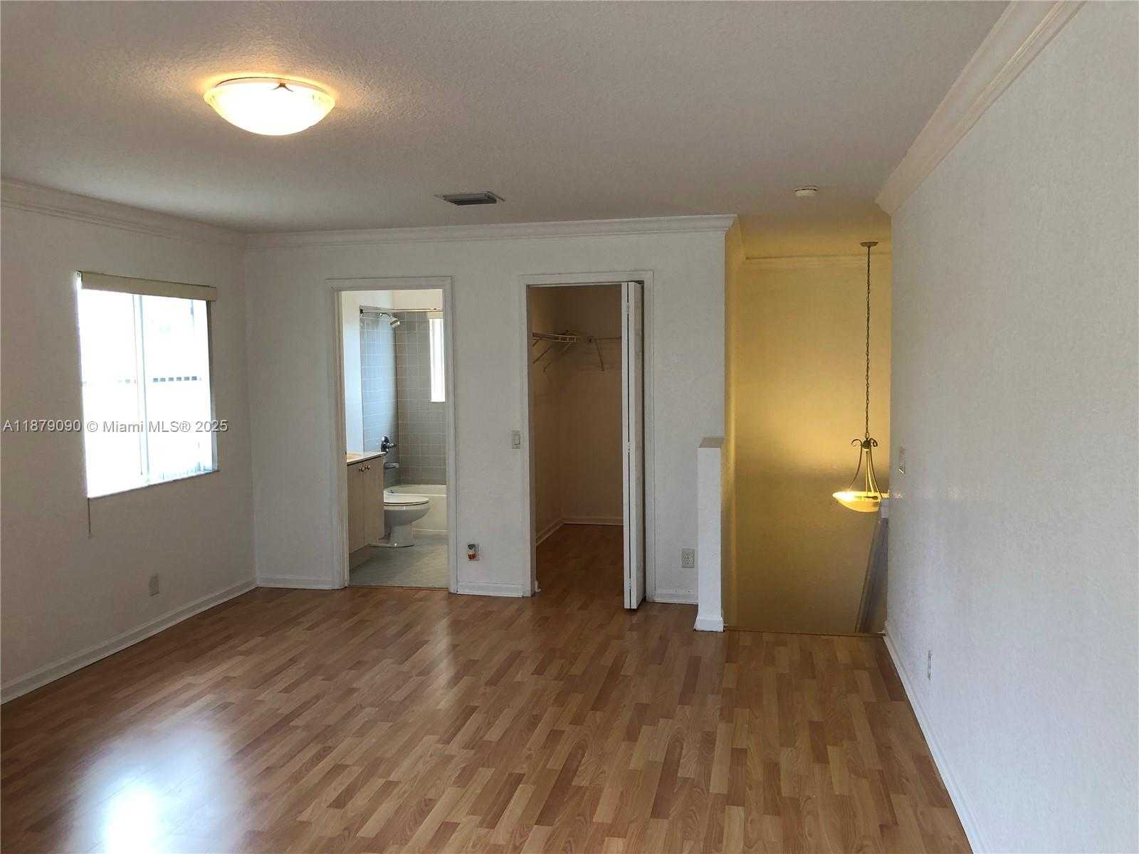 Small Image of 693 LIVE OAK LN, Weston Number 24