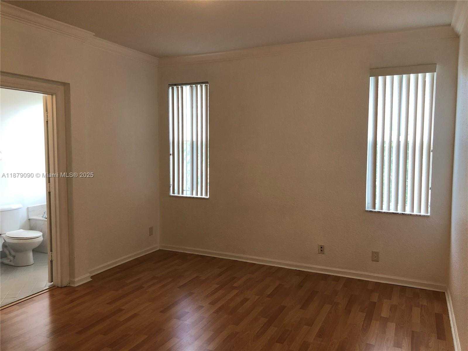 Small Image of 693 LIVE OAK LN, Weston Number 33