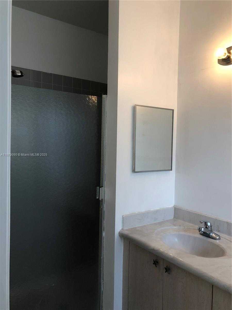 Small Image of 693 LIVE OAK LN, Weston Number 35