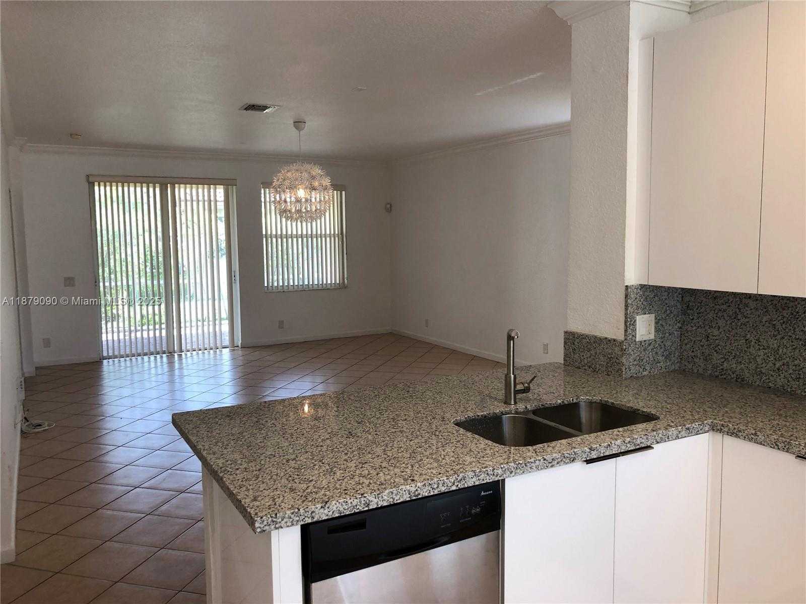 Small Image of 693 LIVE OAK LN, Weston Number 41