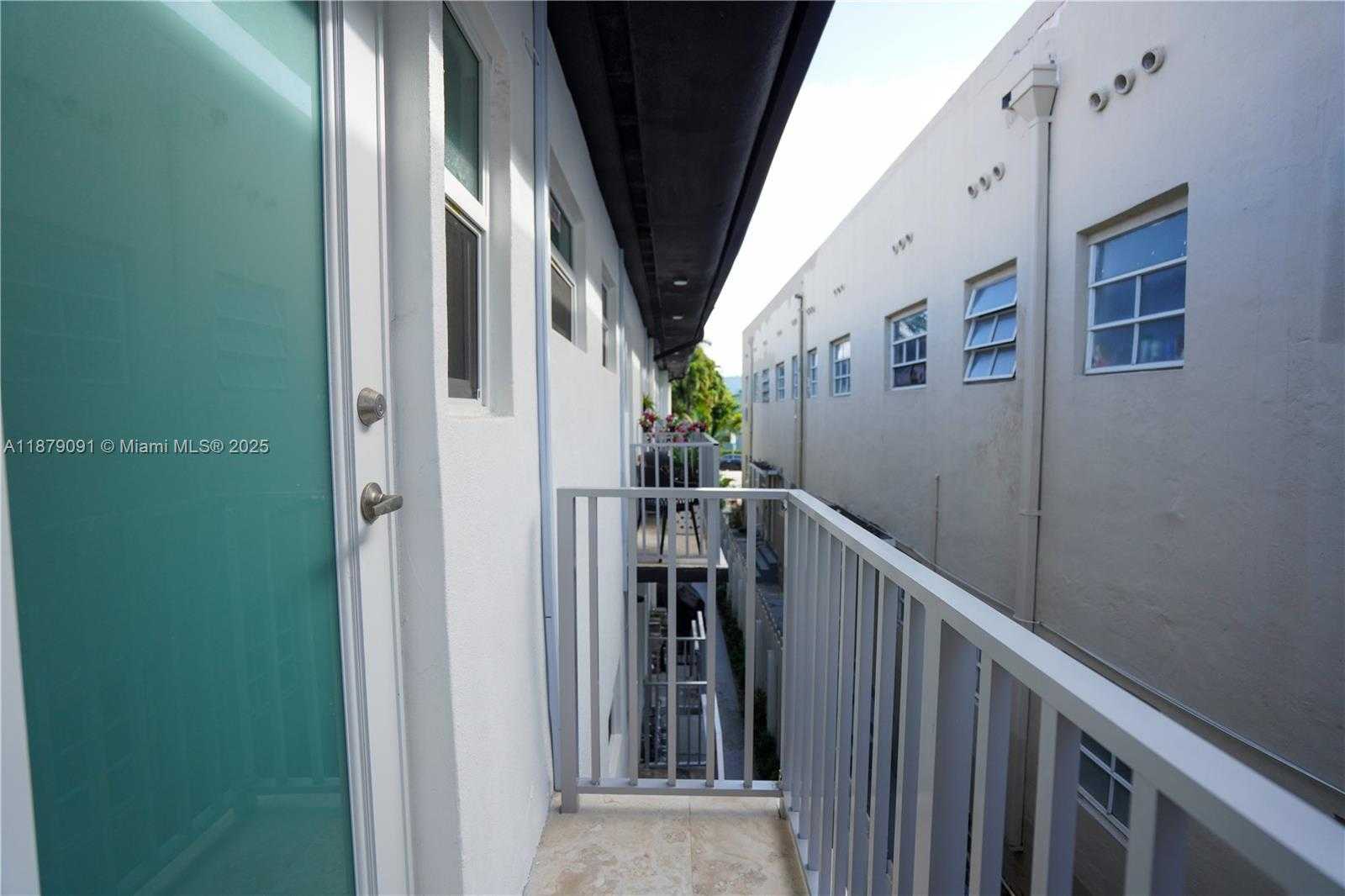 Small Image of 1120 EUCLID AVE #14, Miami Beach Number 6