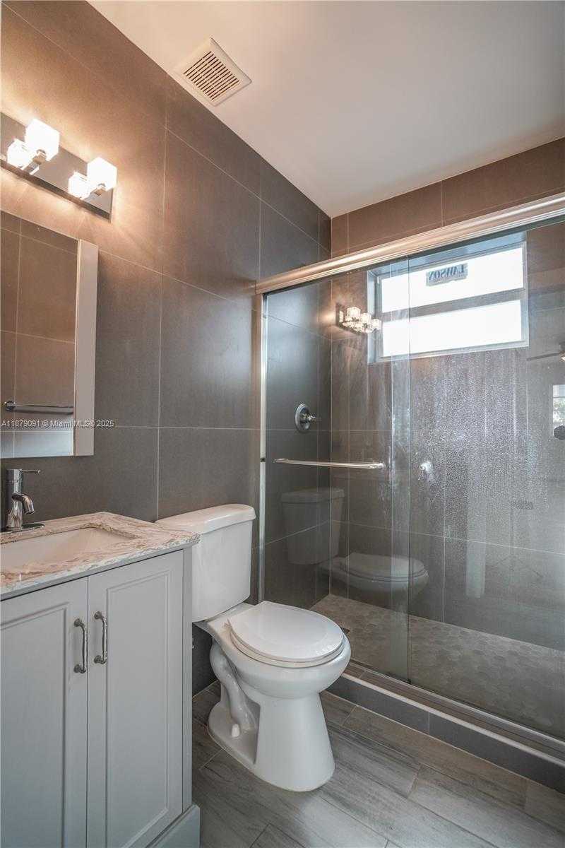 Small Image of 1120 EUCLID AVE #14, Miami Beach Number 7