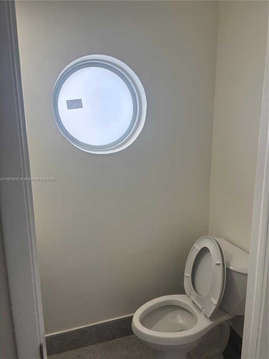 Small Image of 9435 SOUTH WEST 144TH CT, Miami Number 11
