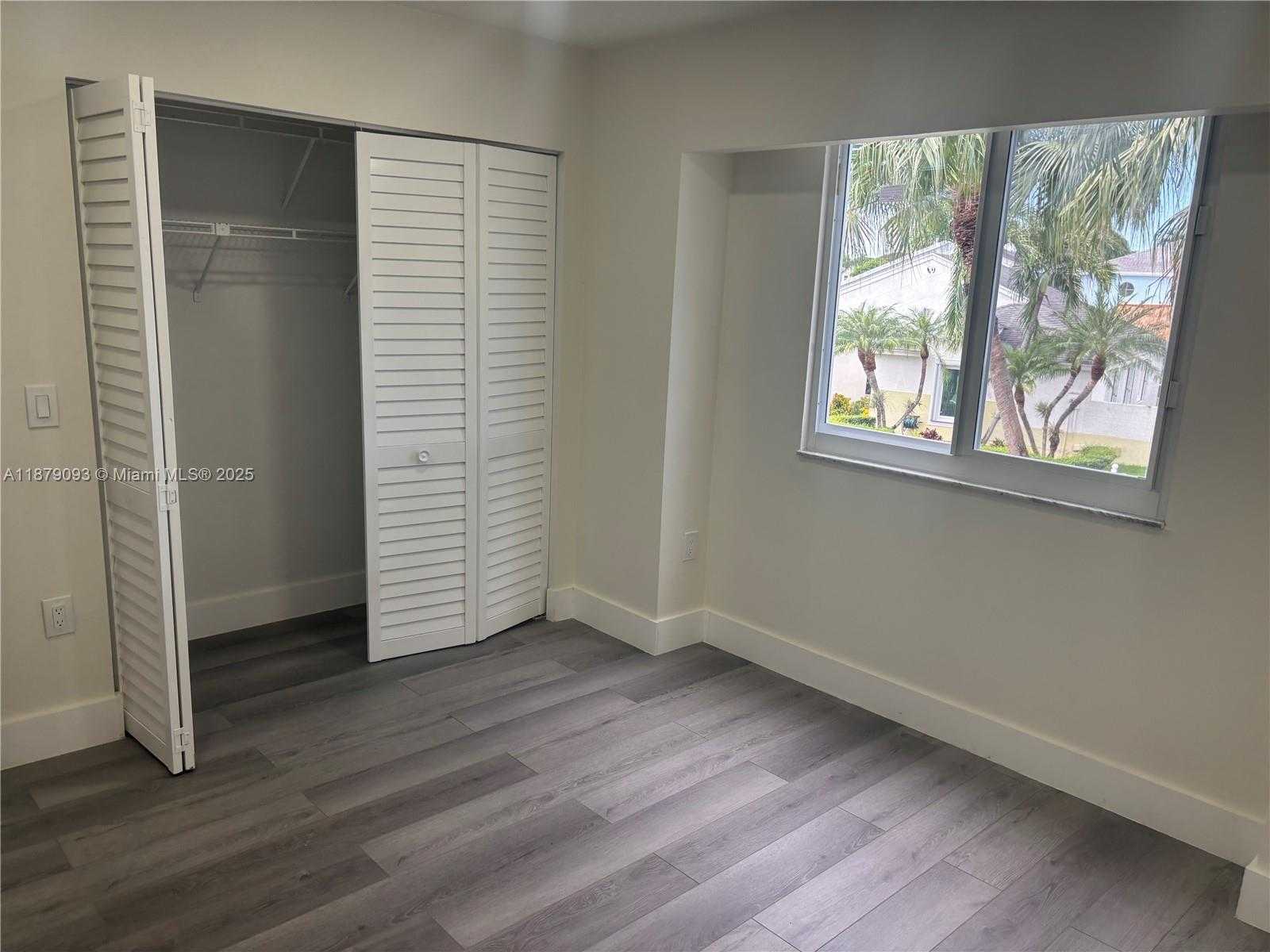 Small Image of 9435 SOUTH WEST 144TH CT, Miami Number 19