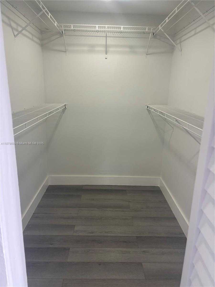 Small Image of 9435 SOUTH WEST 144TH CT, Miami Number 24