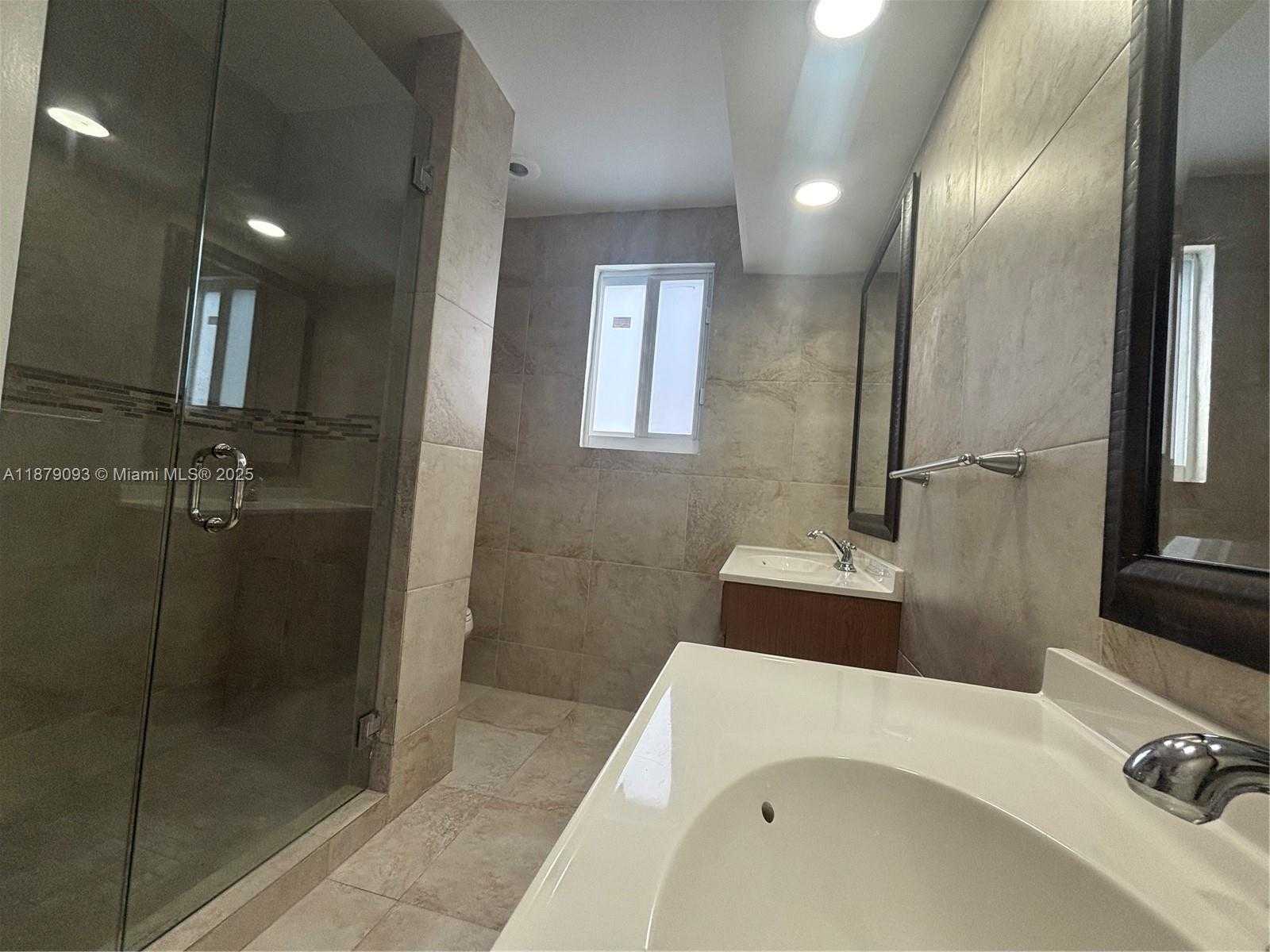 Small Image of 9435 SOUTH WEST 144TH CT, Miami Number 26