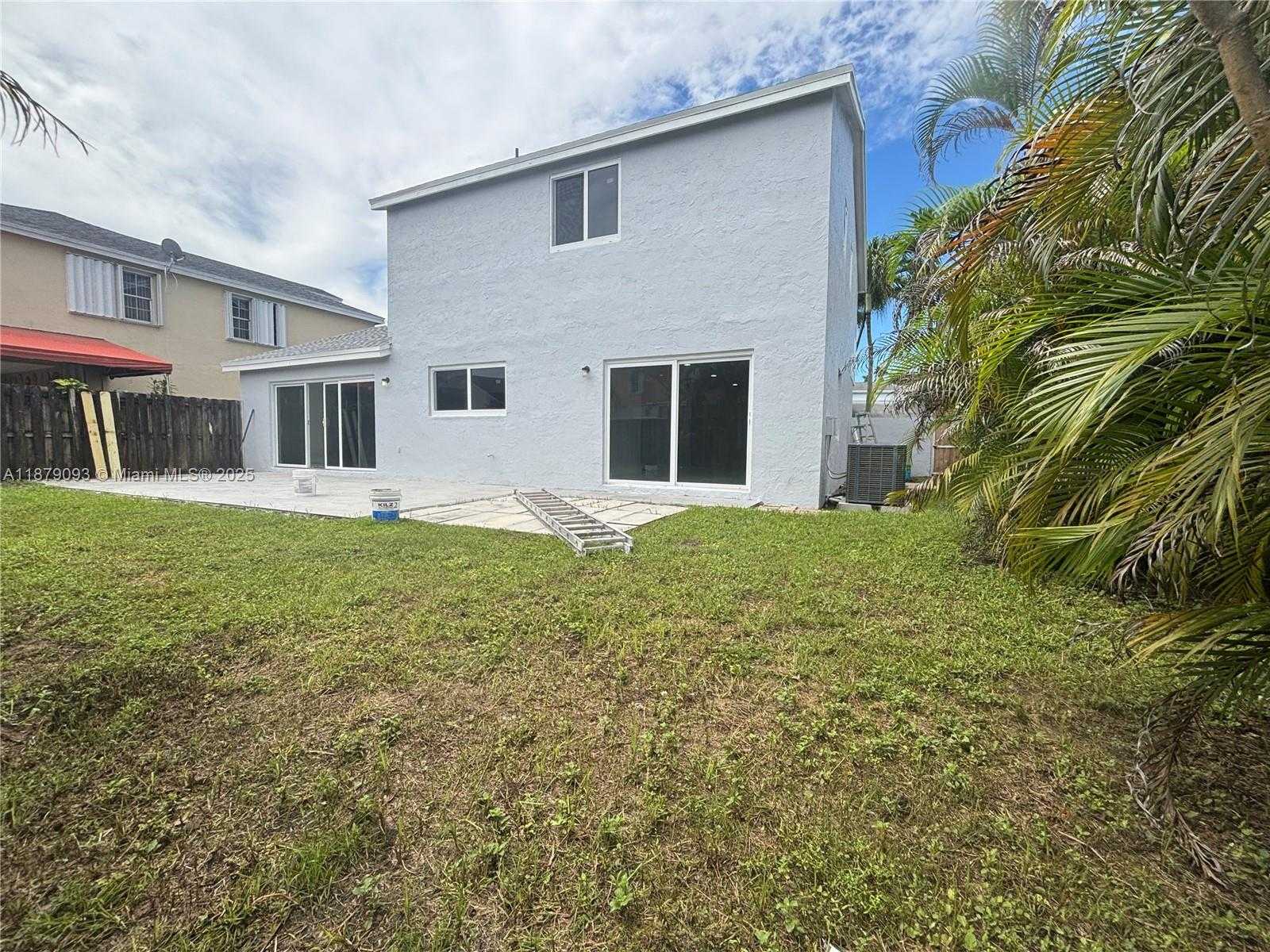 Small Image of 9435 SOUTH WEST 144TH CT, Miami Number 28